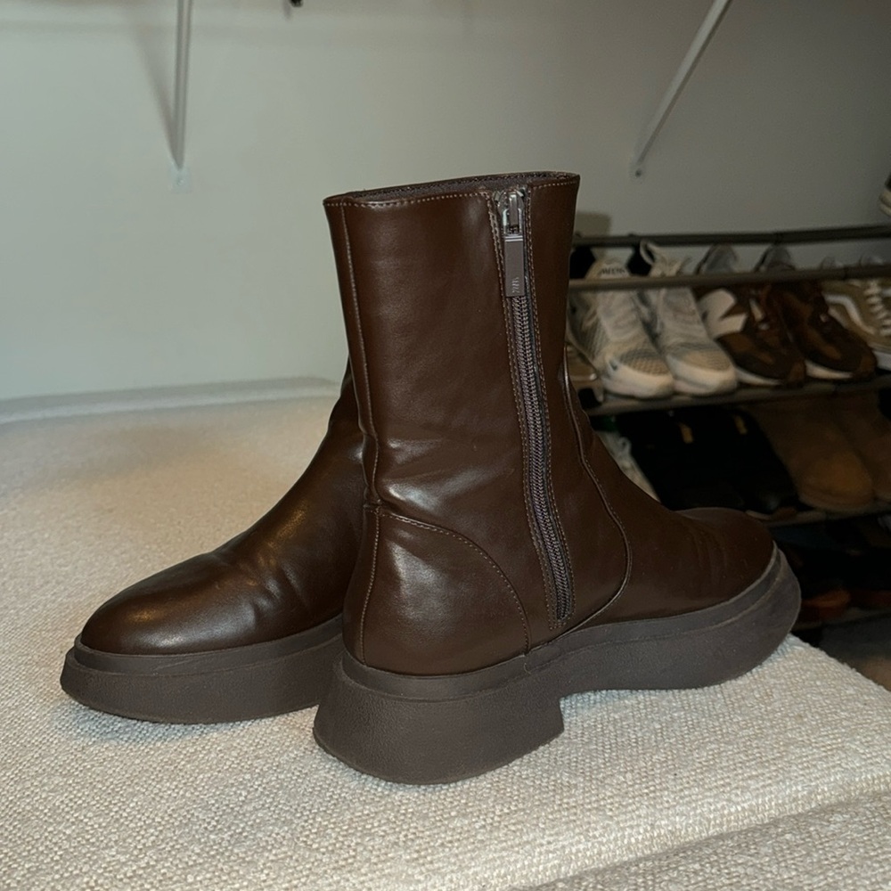 Zara Chelsea boot
